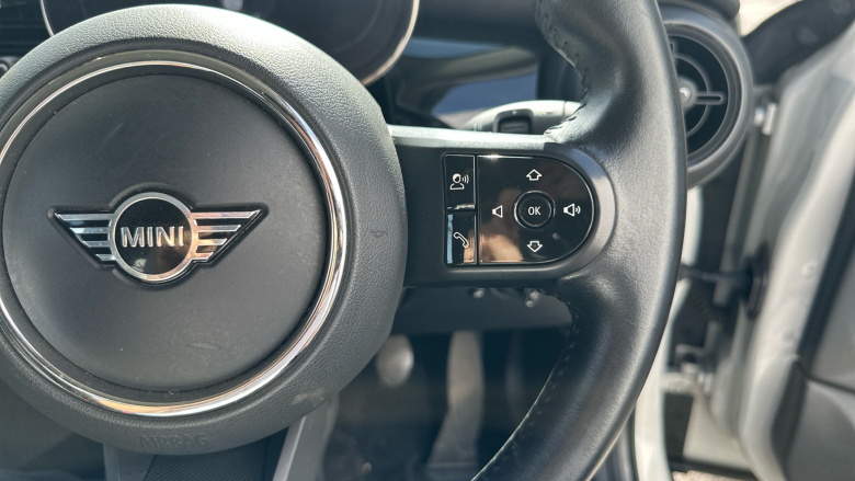 MINI Hatchback 2.0 Cooper S Classic 5dr Auto Petrol Hatchback